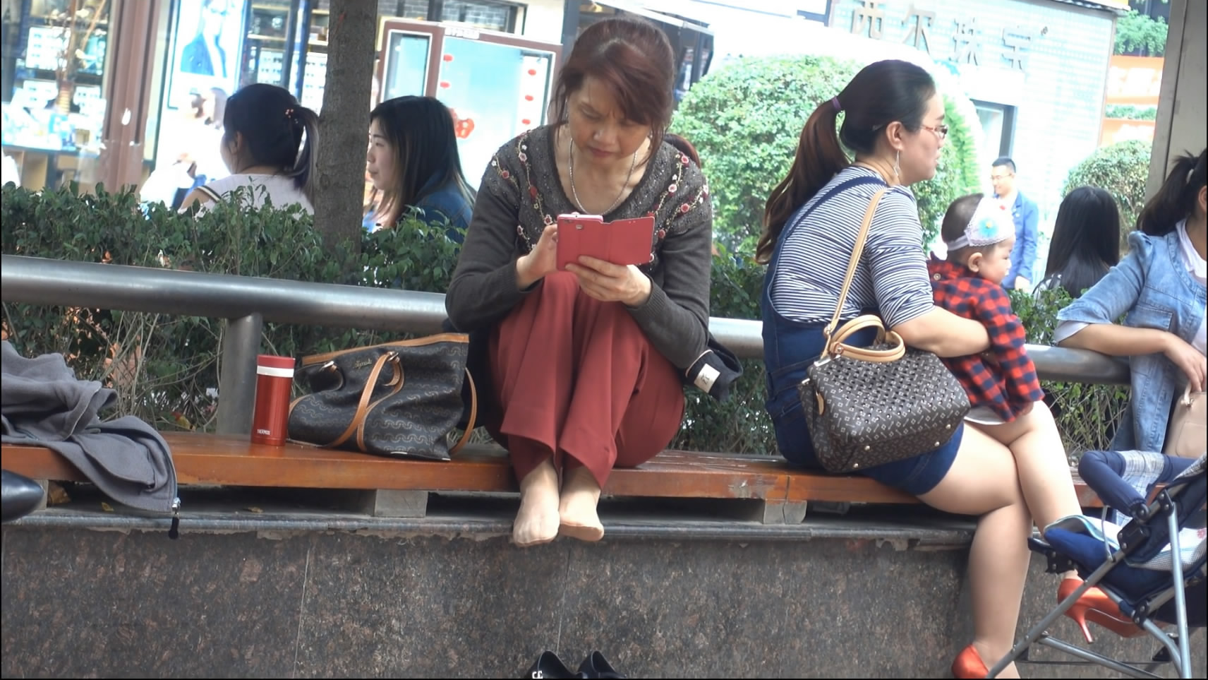 streetsnapnylon[00 00 03][20181205 223116 5]